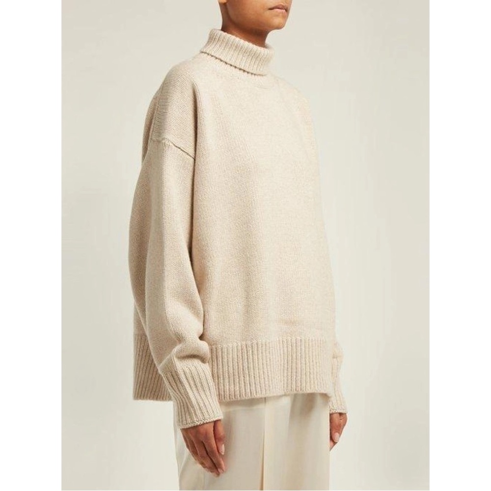 The Row Women's Pheliana Cashmere Turtleneck Sweater - Oatmeal Size S NWT - Picture 2 of 10